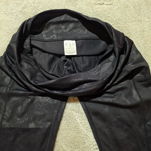 CVG Shadow Skull Print Leggings - Picture 3 of 4